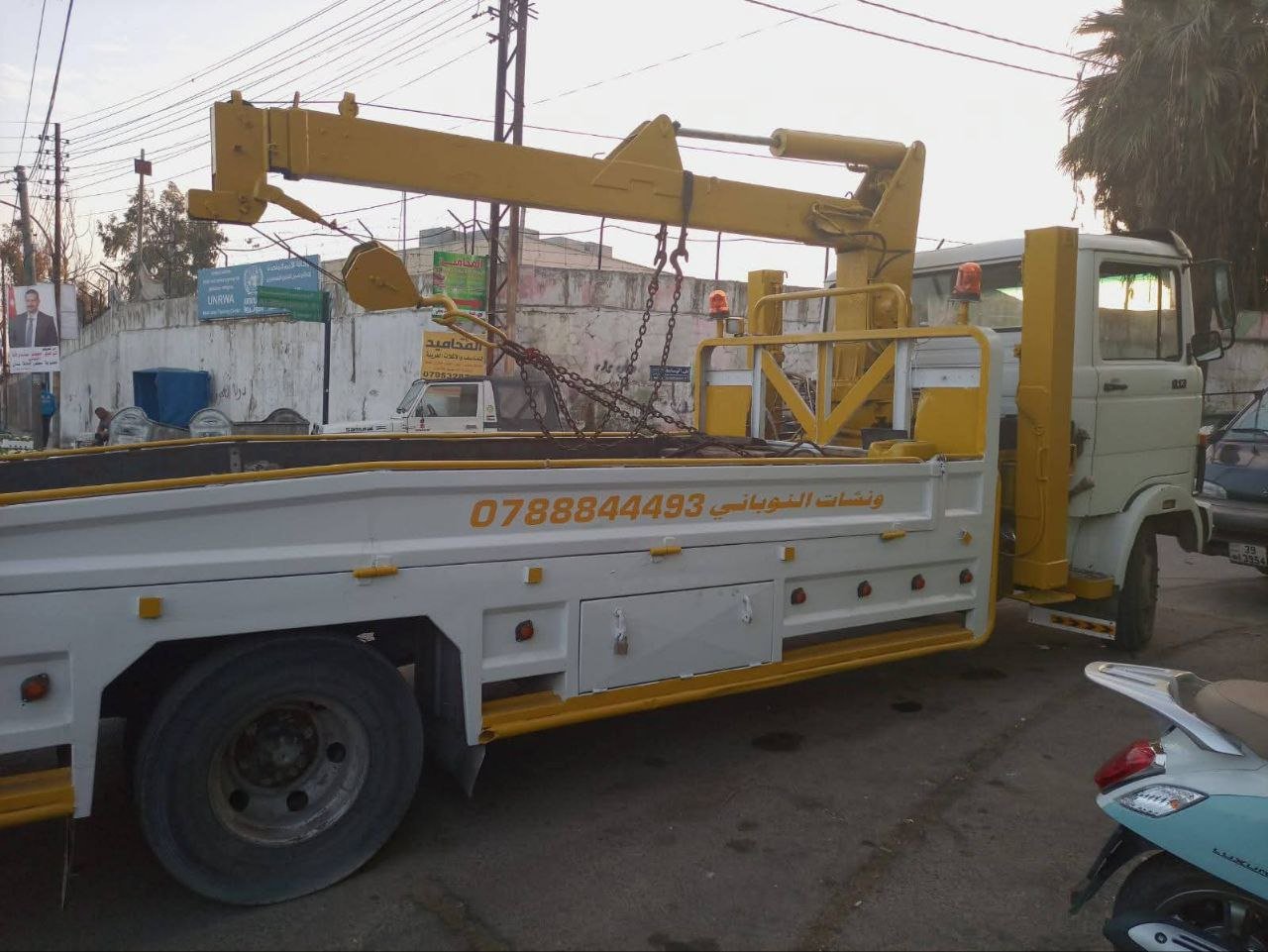 Buy and sell Excavators and winches in Egypt, heavy-duty registered lifting equipment, available Mercedes 813 crane, model 1981, 480 axle, ready to work, available for sale in Ismailia