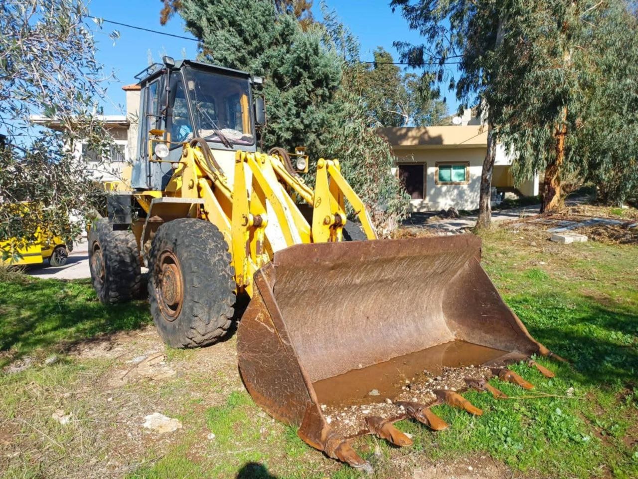 For sell harvester new Holland, TX65, Model 2000, Available in Egypt