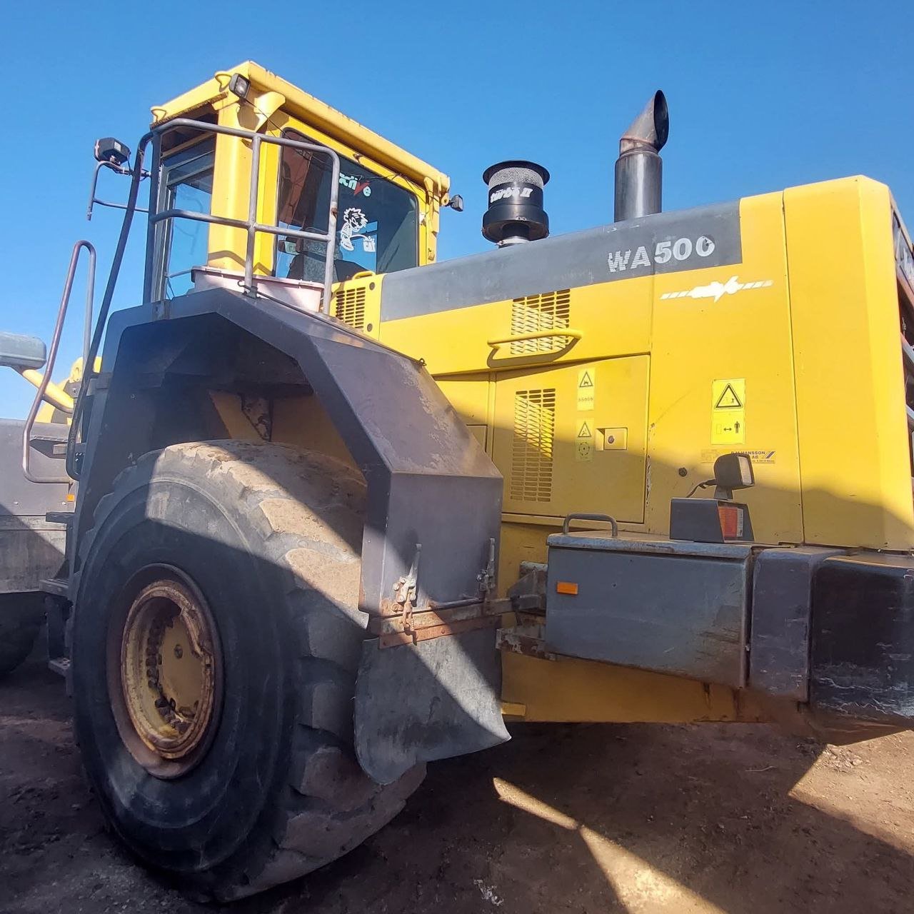 For sell harvester new Holland, TX65, Model 2000, Available in Egypt