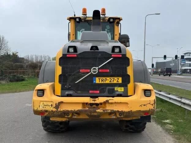 Buy and sell Volvo wheel loaders in Egypt, available Volvo L110H wheel loader, in excellent condition, available in Suez for sale
