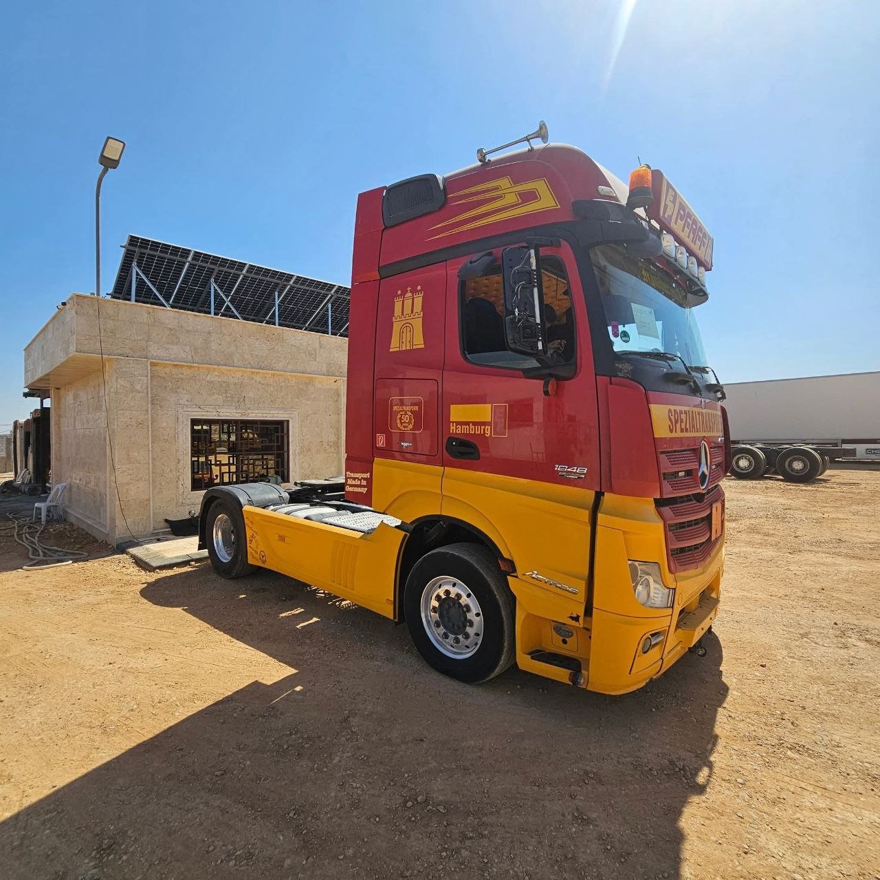 For sell harvester new Holland, TX65, Model 2000, Available in Egypt