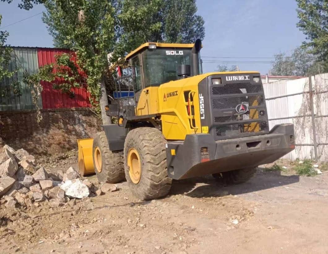 For sell harvester new Holland, TX65, Model 2000, Available in Egypt