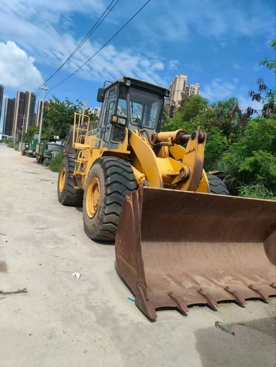 For sell harvester new Holland, TX65, Model 2000, Available in Egypt