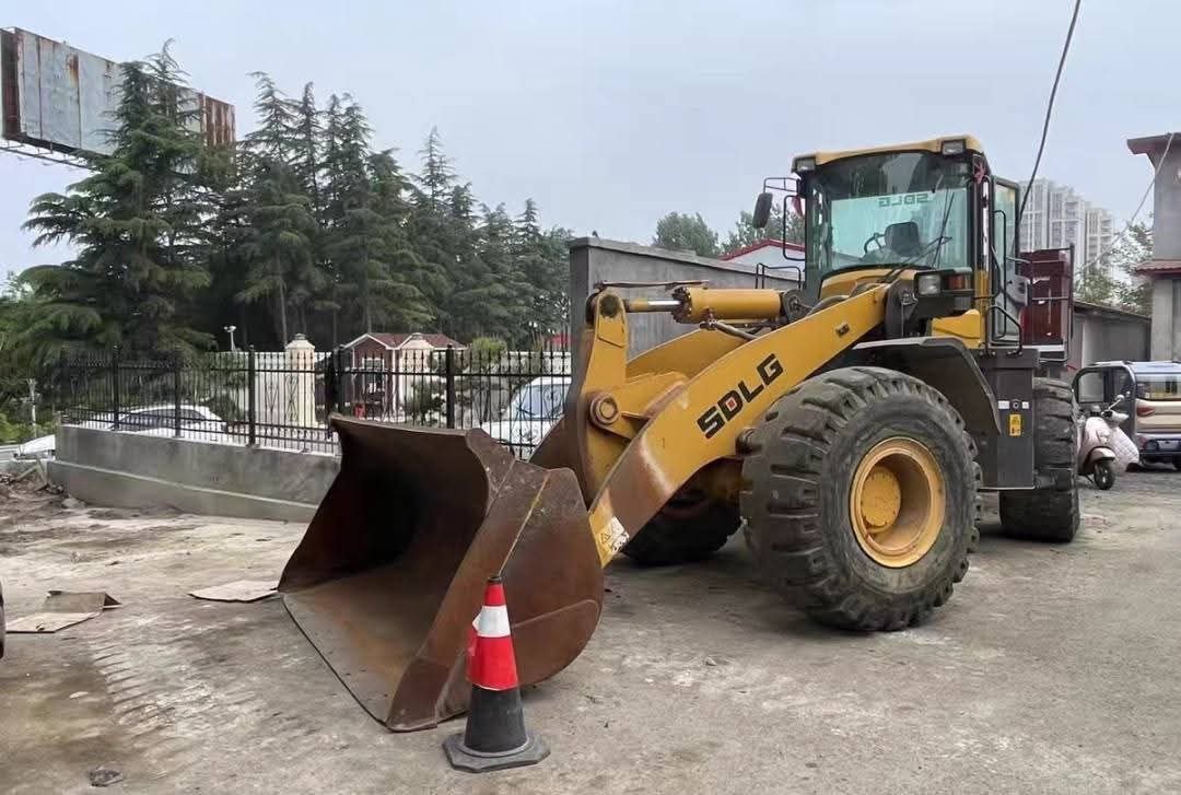 For sell harvester new Holland, TX65, Model 2000, Available in Egypt