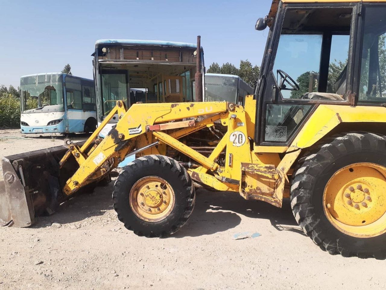 For sell harvester new Holland, TX65, Model 2000, Available in Egypt