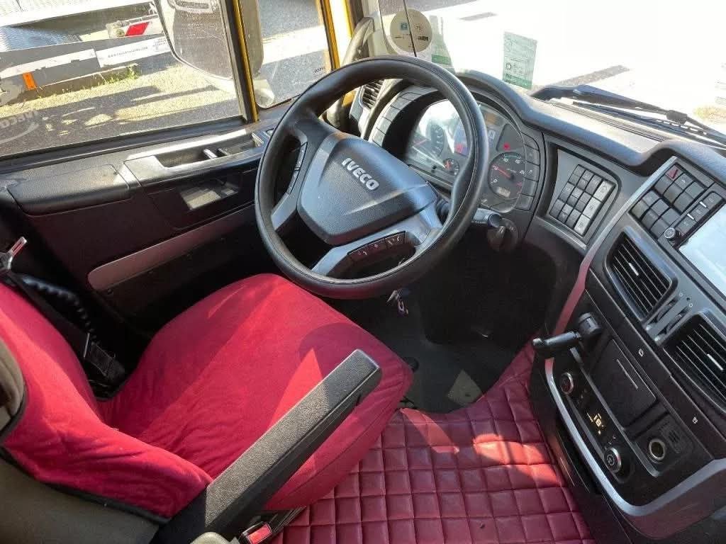 رأس سيارة شاحنة IVECO 460 موديل 2015، 702000 كم، وارد ألماني، تواجد الاسكندرية، سوق بيع الشاحنات في مصر