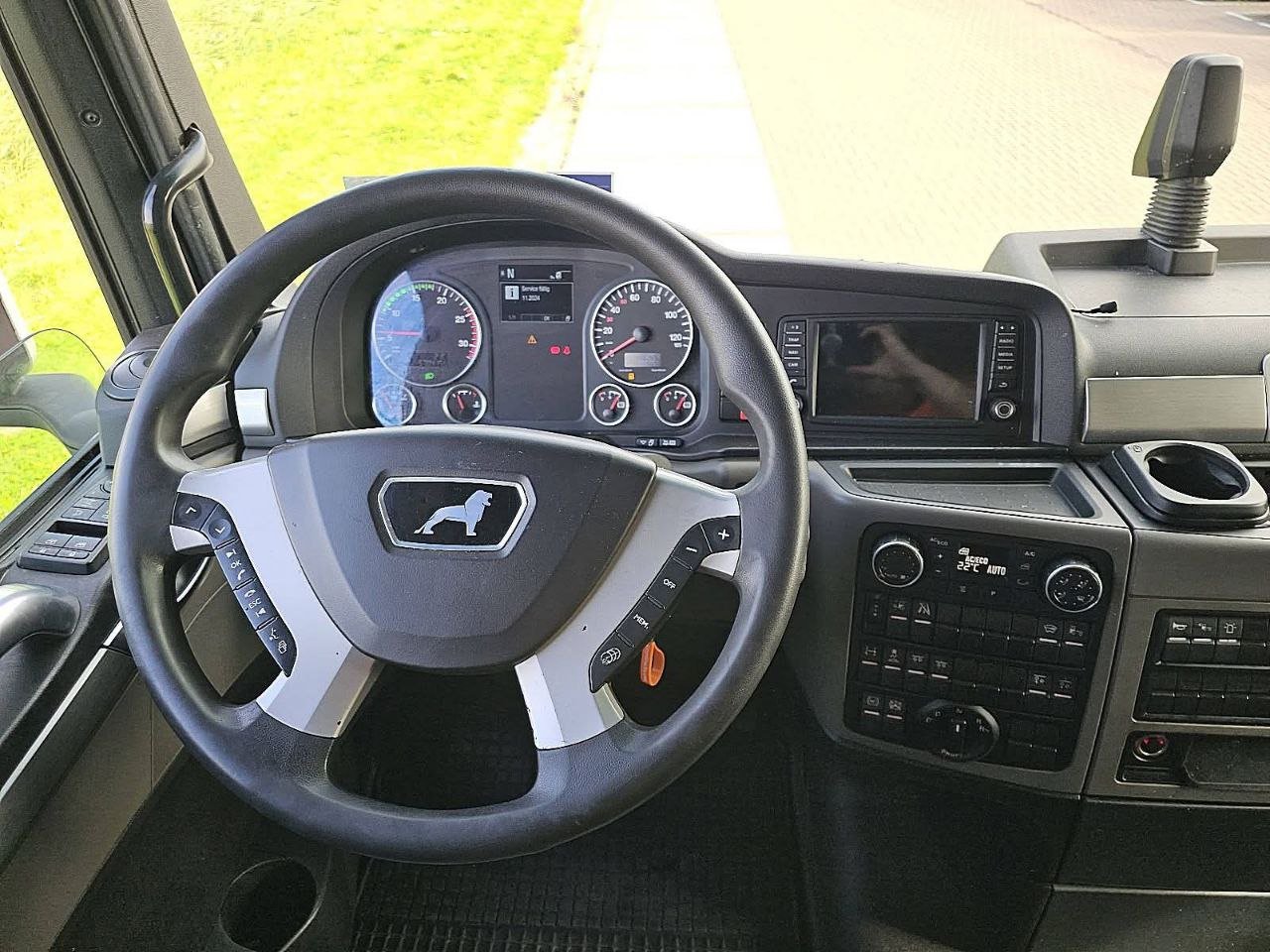 MAN TGX 500 Truck car head, 2019 model, springs and proximity system, located in Assiut, used trucks for sale in Egypt