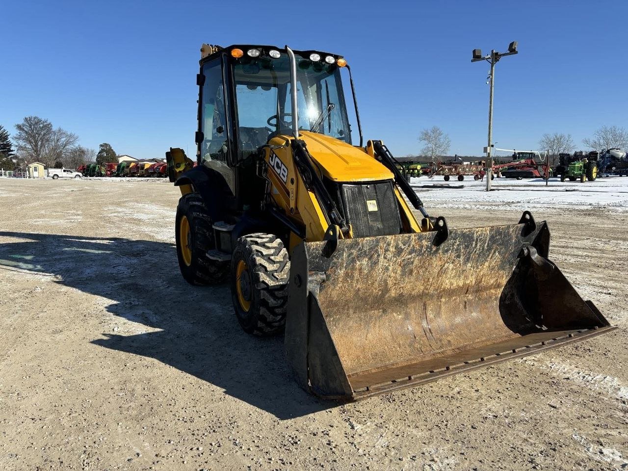 JCB loader for sale, 2015 model, located in Ismailia, Ismailia loader market