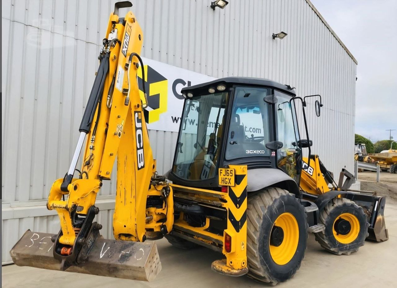 JCB 3CX Loader Model 2015 Location Cairo