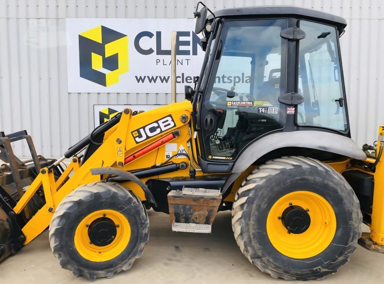JCB 3CX Loader Model 2015 Location Cairo