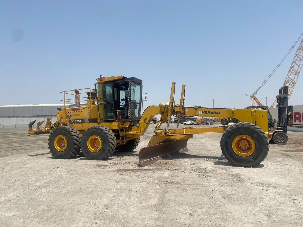 Trading and Selling Graders in Egypt Caterpillar Grader for Sale in Damanhour Komatsu Grader for Export to Egypt