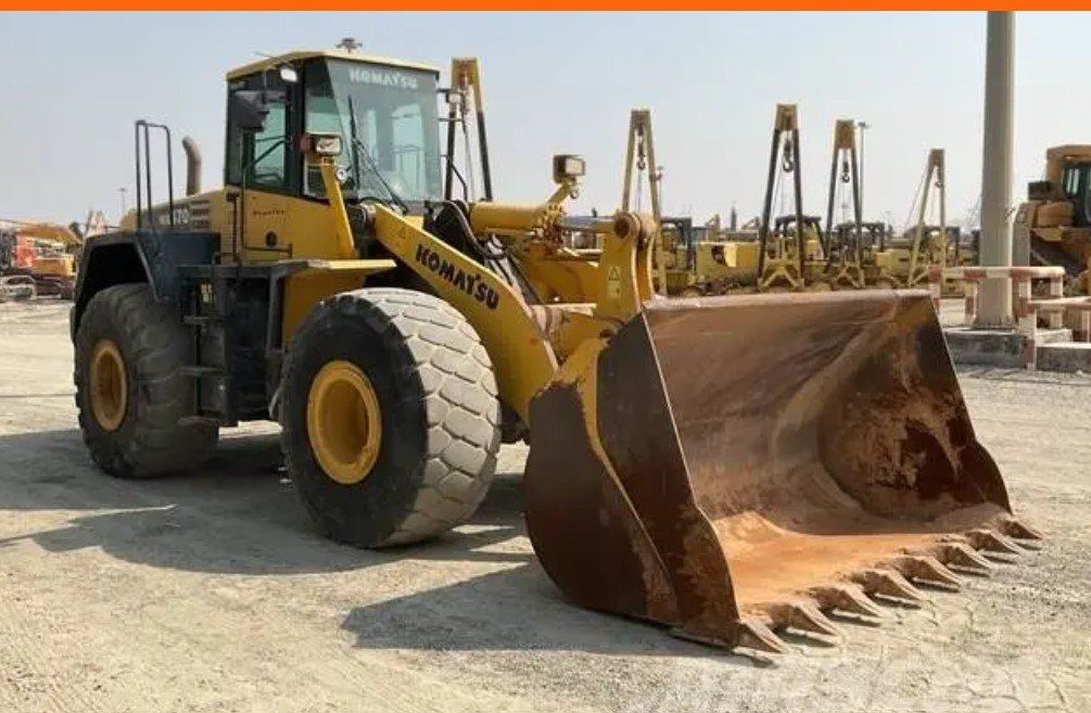 لودر للبيع ببني سويف نوعه كوماتسو WA470-5H