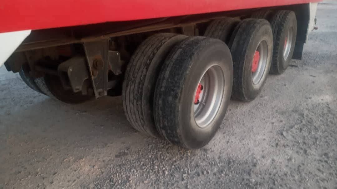 Iveco Trailer 2011 Model, Length 15m Width 2.80m Side Height 3m, Located in Aswan, Cargo Transport Trailers Across Egyptian Cities