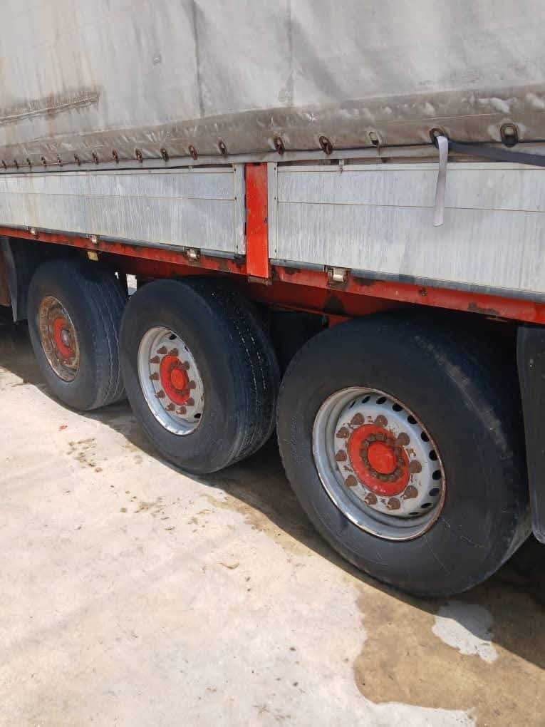 Scania Trailer for Sale in Giza, 2005 European Scania Trailer in Agency Condition, Located in Giza, the Largest Arab Market for Heavy Equipment