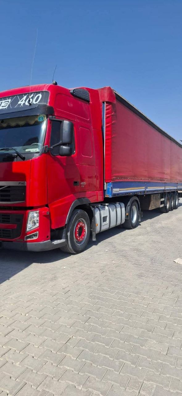 Volvo Trailer for Sale in Egypt, 2016 Volvo 450 European Imported and Cleared Trailer, Located in Cairo, Heavy Equipment Prices