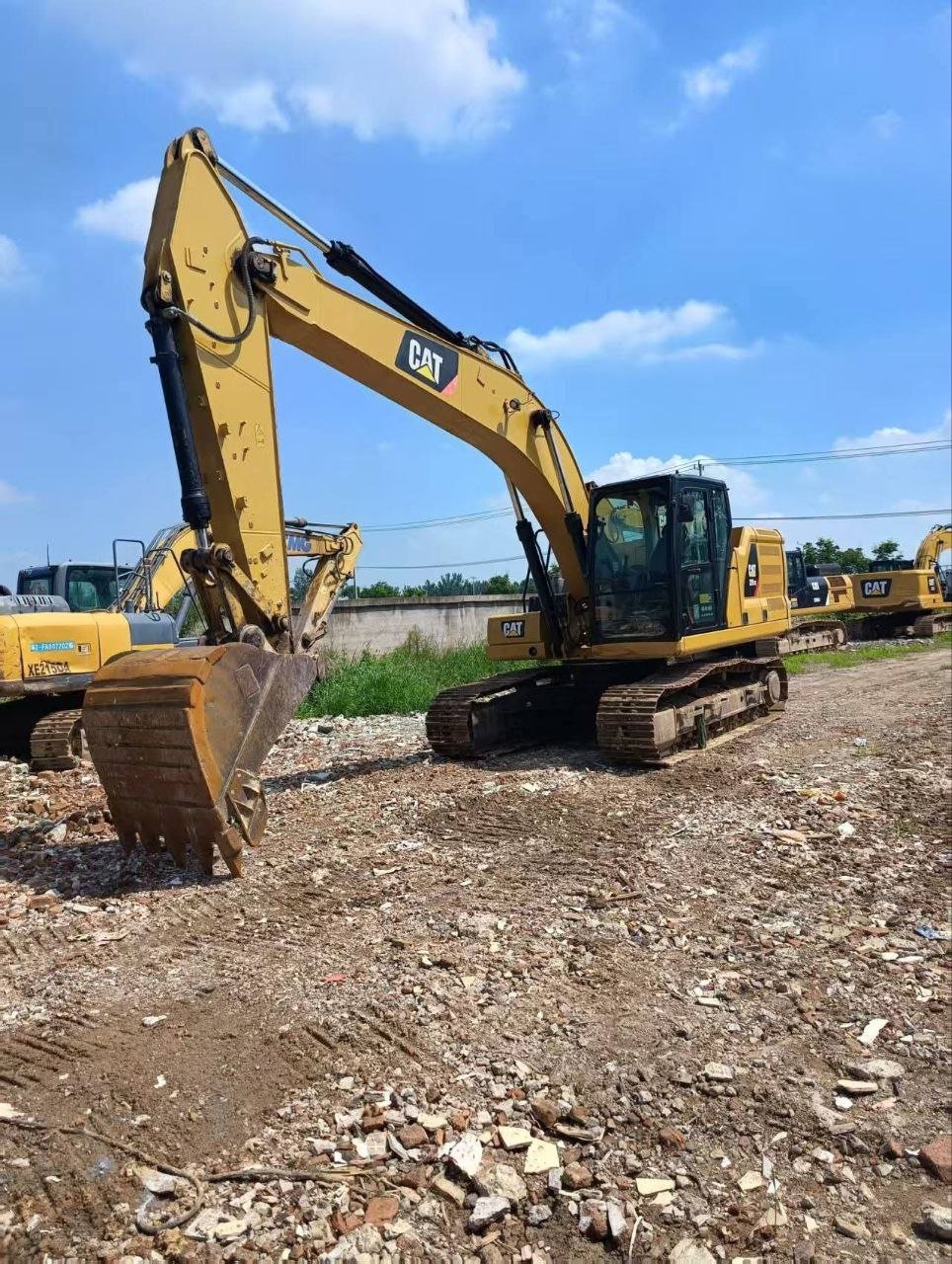 حفارة كاتربيلر للبيع في الاسكندرية، حفارة كاتربيلر 320GC موديل 2013، تواجدمصر، سوق الشاحنات والمعدات في سوريا