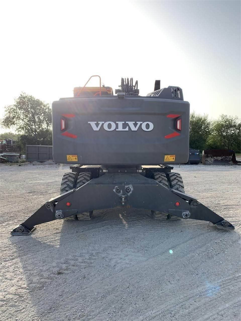 Volvo Excavator for Sale in Giza, Volvo EW180E Wheel Excavator 2019 Almost New – Ready for Immediate Work, Located in Giza