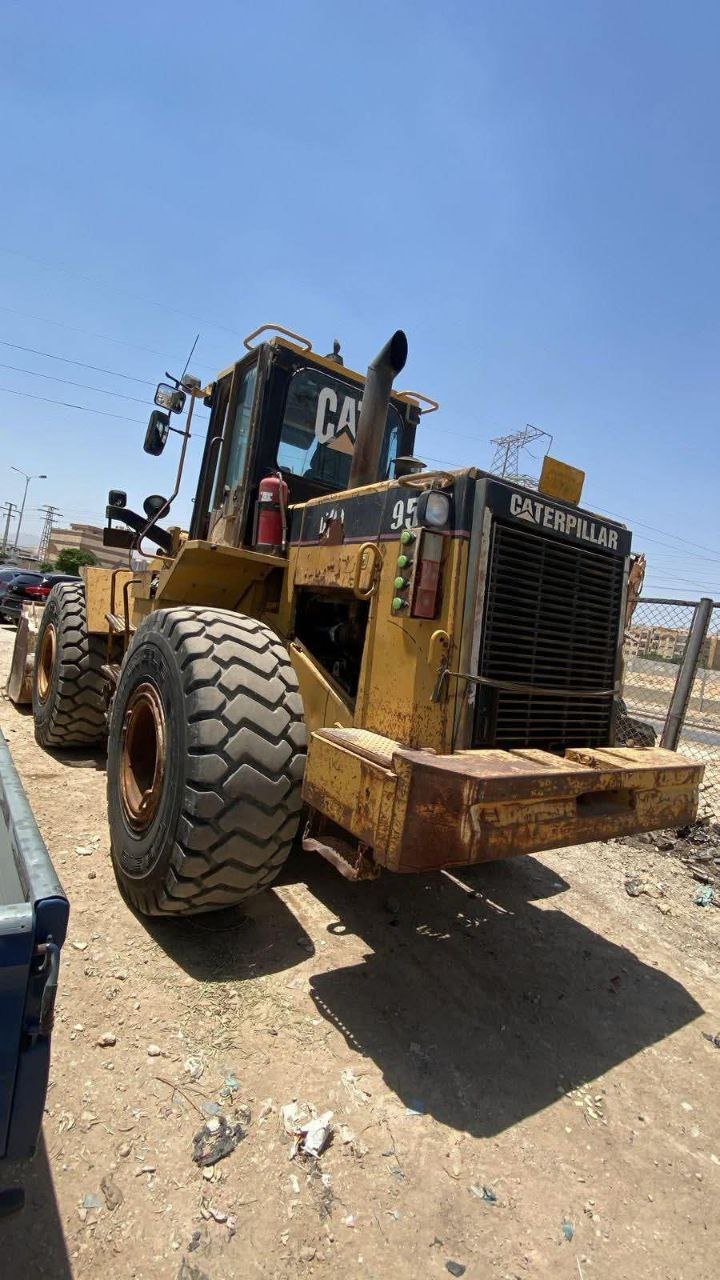 Caterpillar Loader for Sale in Cairo, Caterpillar 950F Loader 1995 Model, Located in Cairo, Heavy Equipment Market at Best Prices