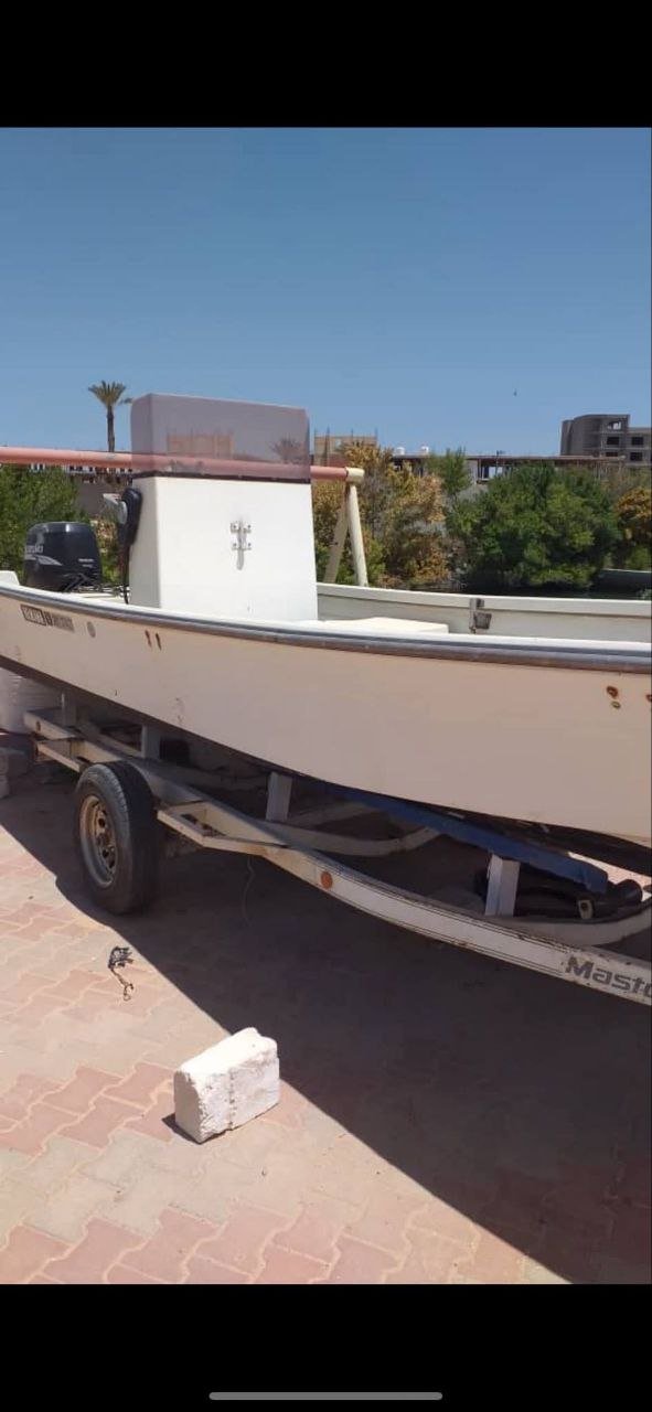 Suzuki Boat for Sale in Alexandria, Suzuki Boat Model 70 Year 2006 Located in Alexandria, Heavy Equipment Market Egypt