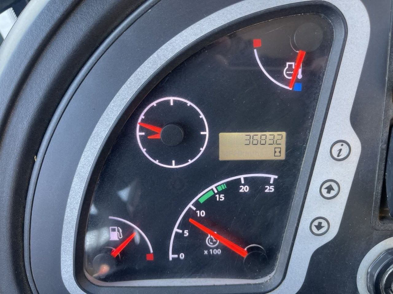 JCB Loader for Sale in Mansoura, JCB 4CX Loader Model 2015 Located in Mansoura, Heavy Equipment Market Egypt