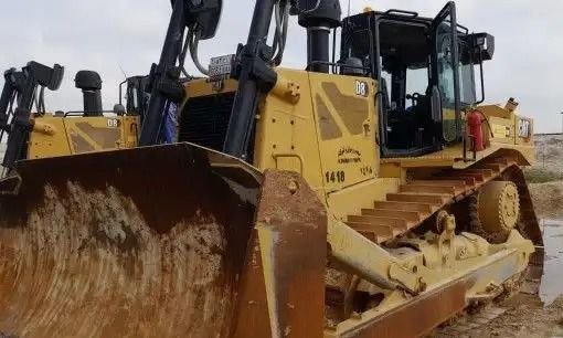 Bulldozer Caterpillar D8 for sell in Egypt, Ready for exporting to Egypt from Saudi Arabia, Al Zahid Agent in Saudi Arabia, New Bulldozer
