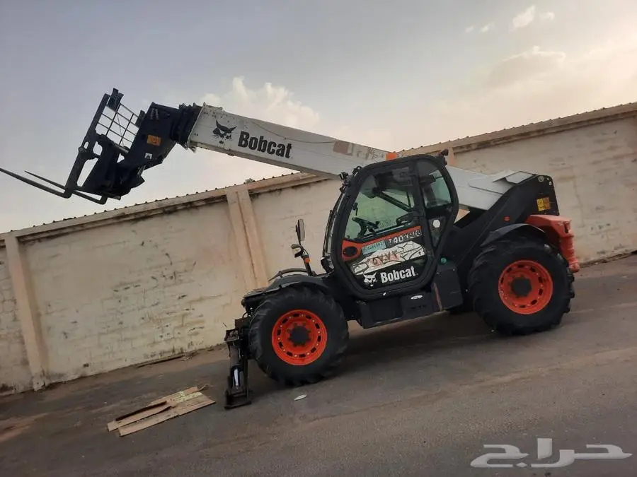 Telescopic Crane for Sale in Alexandria, Telescopic Crane Model 2016 Located in Alexandria, Heavy Equipment Market Egypt