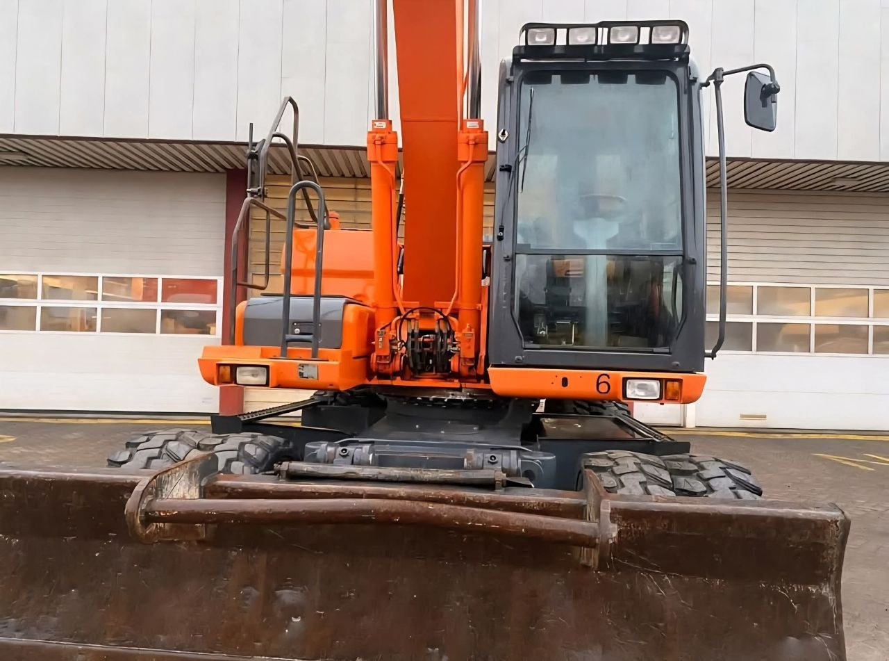 Doosan Excavator for Sale in Assiut, Doosan Wheel Excavator DX160W Model 2016 Located in Assiut, Heavy Equipment Market Egypt