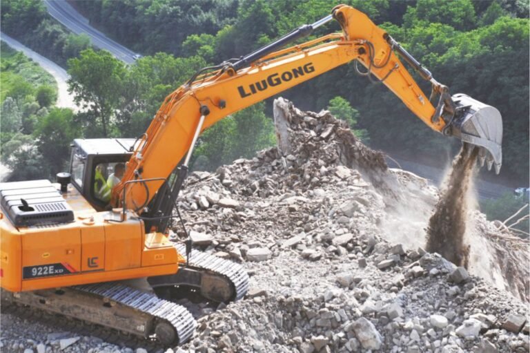 Chinese Equipment Agency in Egypt, Excavator 922E Model 2024 Located in Cairo, Heavy Equipment Market Egypt