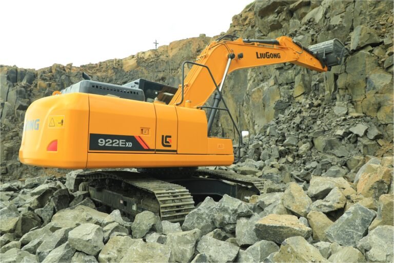 Chinese Equipment Agency in Egypt, Excavator 922E Model 2024 Located in Cairo, Heavy Equipment Market Egypt