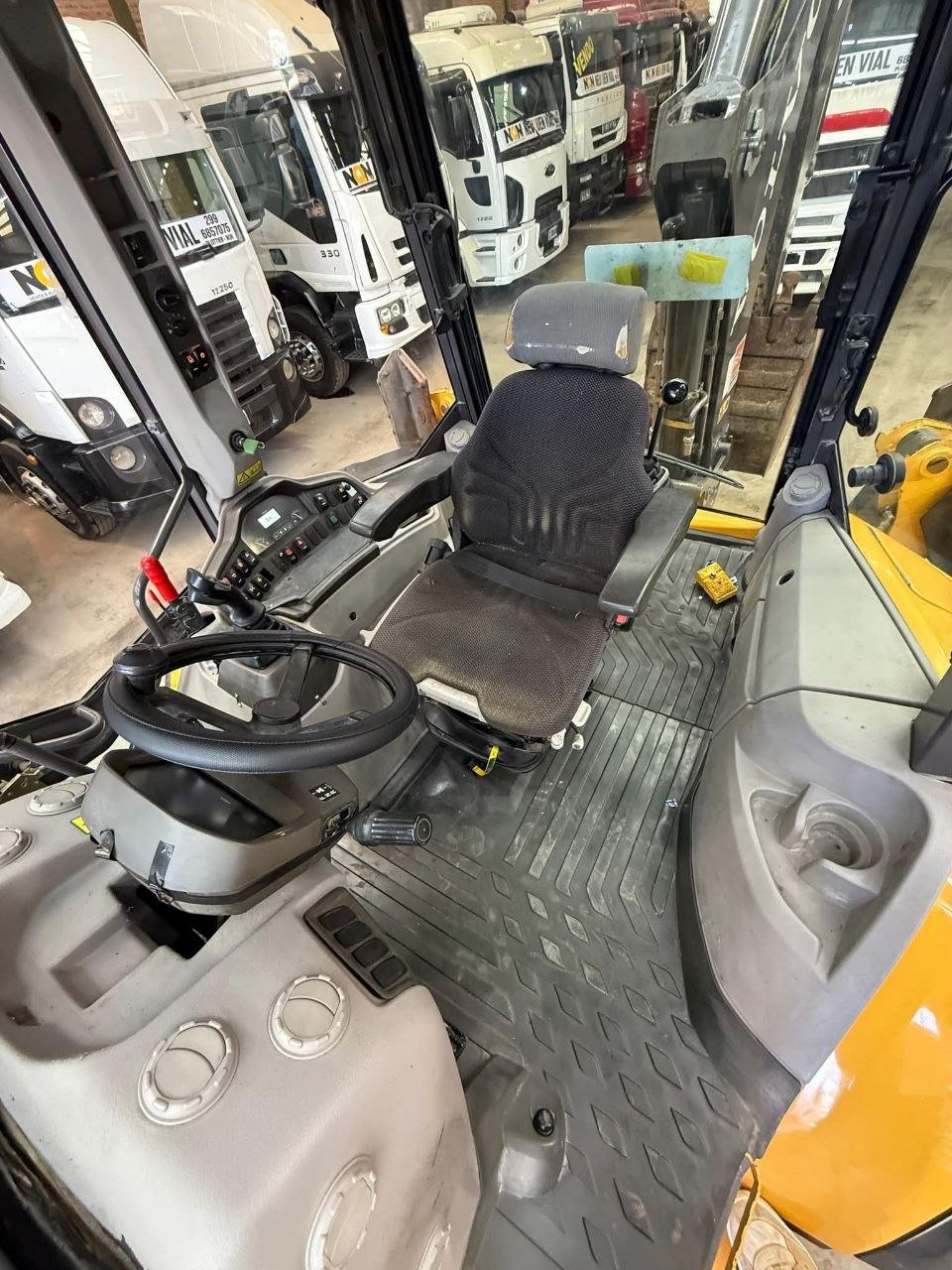 Volvo Loader + Backhoe for Sale in Cairo, Volvo BL70 2017 Model Located in Cairo