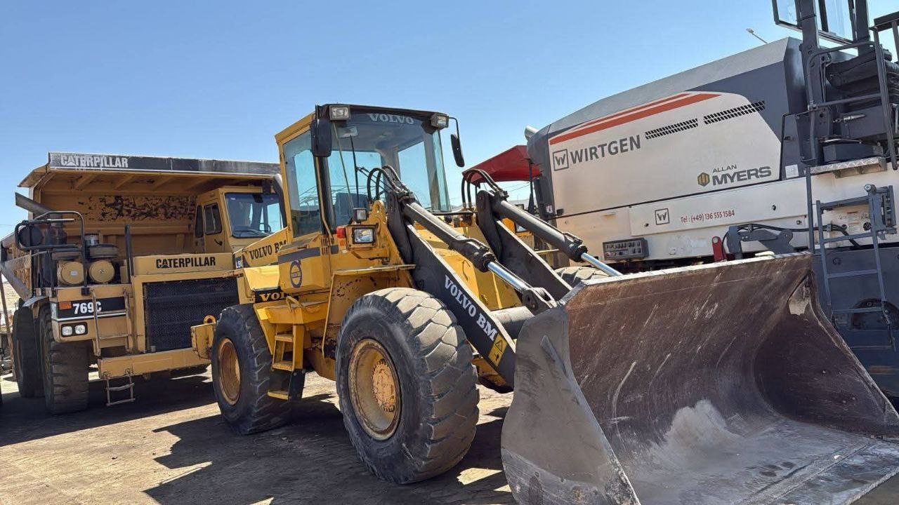Volvo Loader for Sale in Mahalla al-Kubra, Volvo L90B 1995 Model European Import from Germany, Located in Mahalla al-Kubra