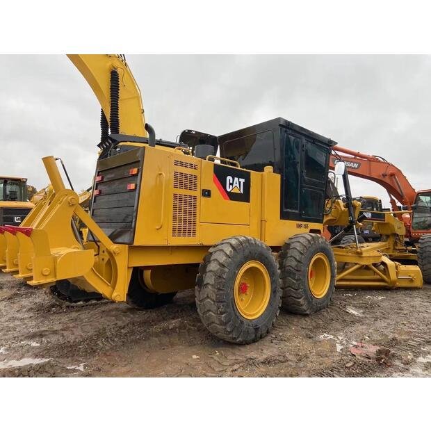 Caterpillar Grader for Sale in Suez, 2008 Caterpillar 140H, Located in Suez, Heavy Equipment Market in Egypt
