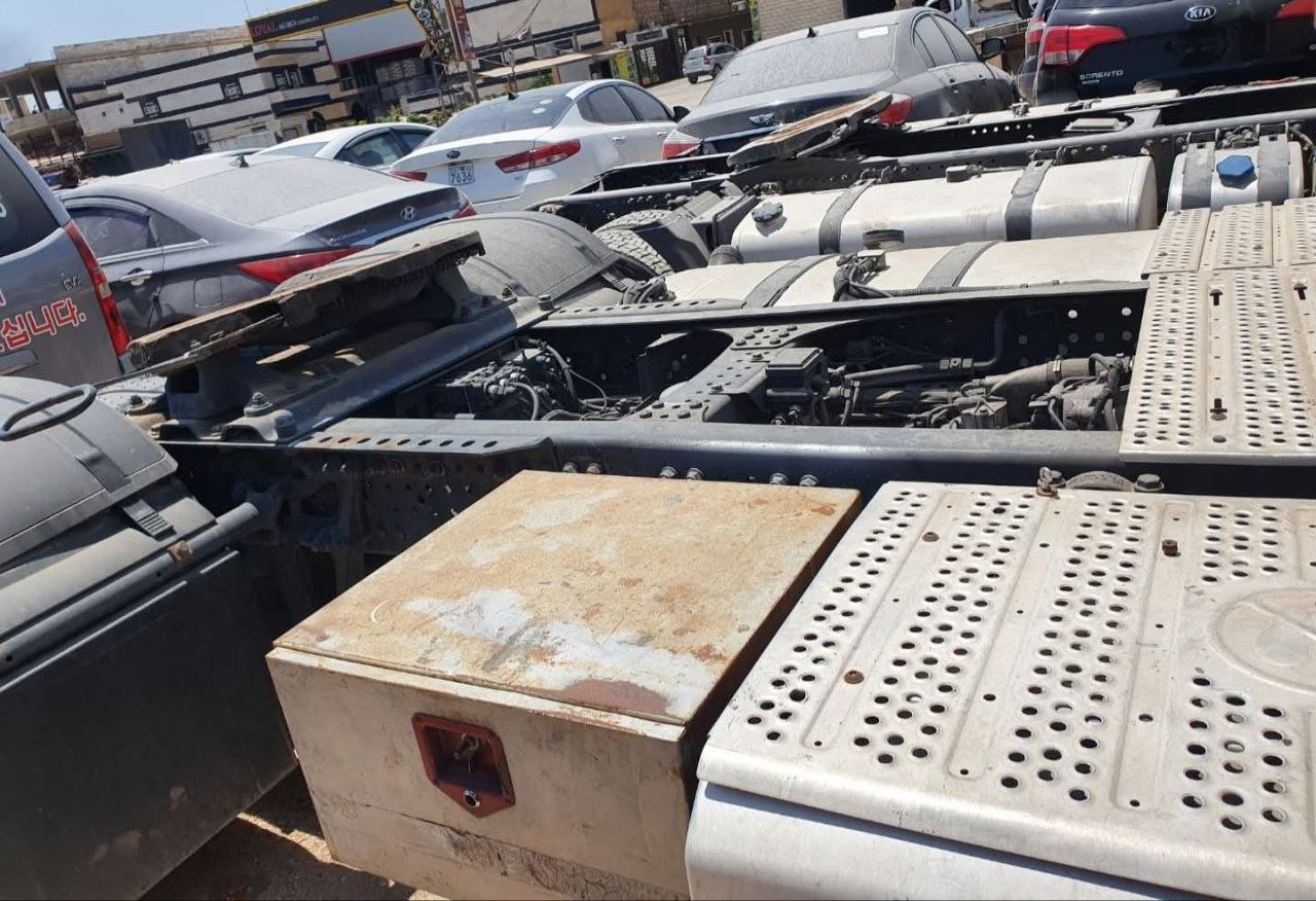 للبيع راس شاحنة مرسيدس في القاهرة, راس شاحنة مرسيدس MP4 موديل 2010 تواجد القاهرة, سوق الشاحنات في مصر