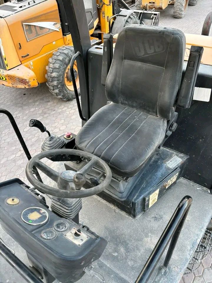 JCB Roller for Sale in Damietta, JCB VM115 Roller Model 2012 Located in Damietta, Heavy Equipment Market in Egypt