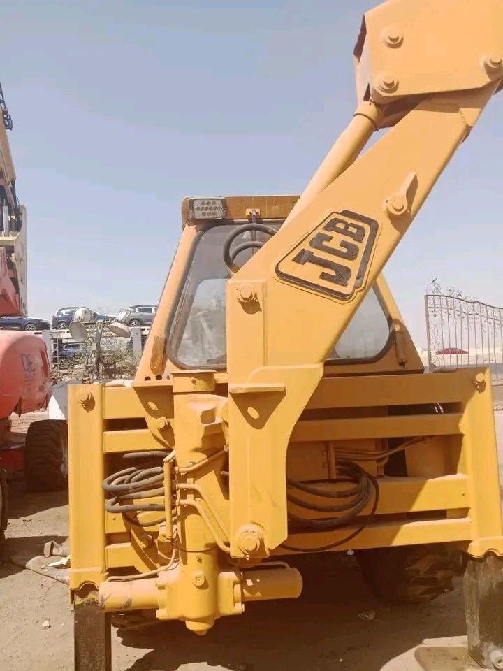 JCB Excavator for Sale in Mansoura, JCB Excavator Model 1998 Located in Mansoura, Heavy Equipment Market in Egypt