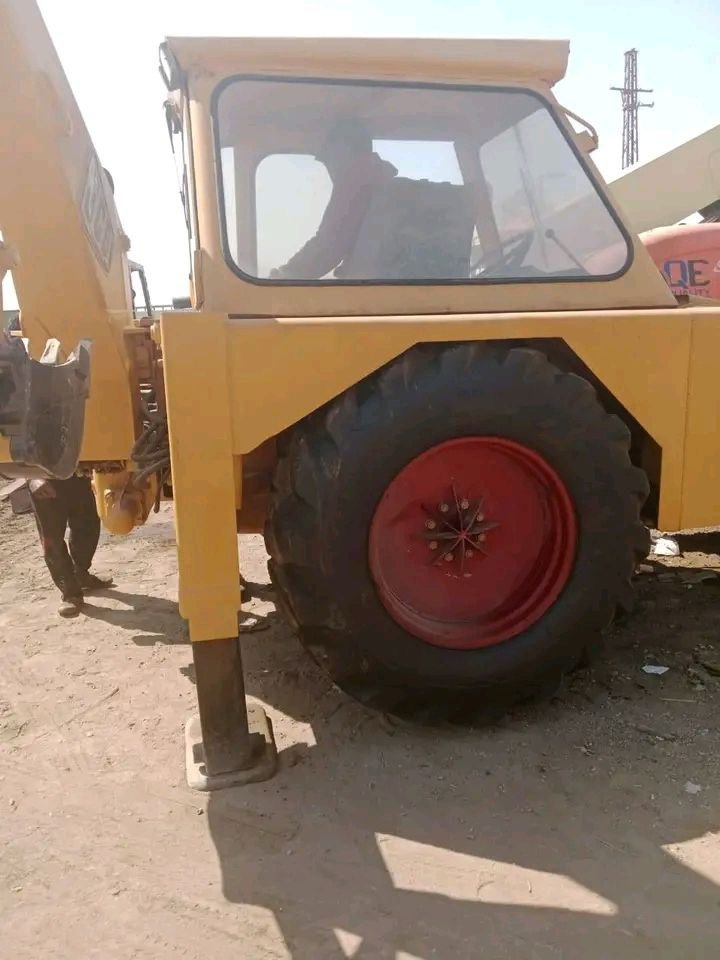JCB Excavator for Sale in Mansoura, JCB Excavator Model 1998 Located in Mansoura, Heavy Equipment Market in Egypt