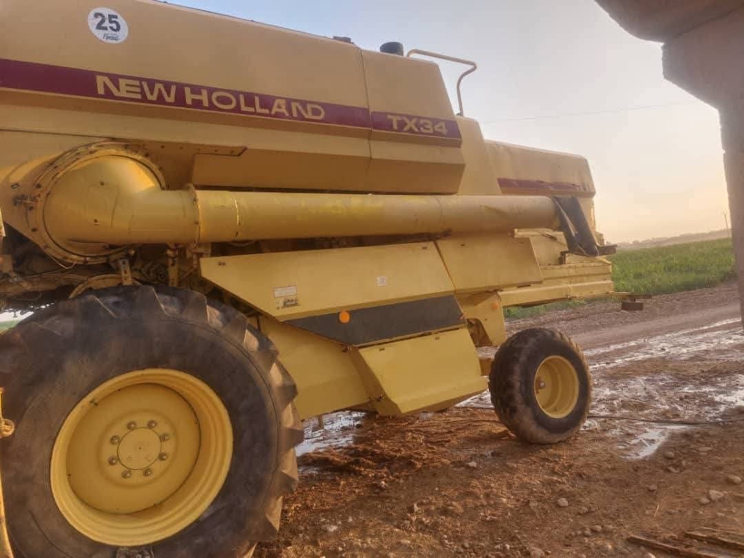 للبيع حصادة نيو هولاند في طنطا، هارفستر New Holland TX34 موديل 1993، تواجد طنطا، أسعار منافسة للمعدات الزراعية الثقيلة