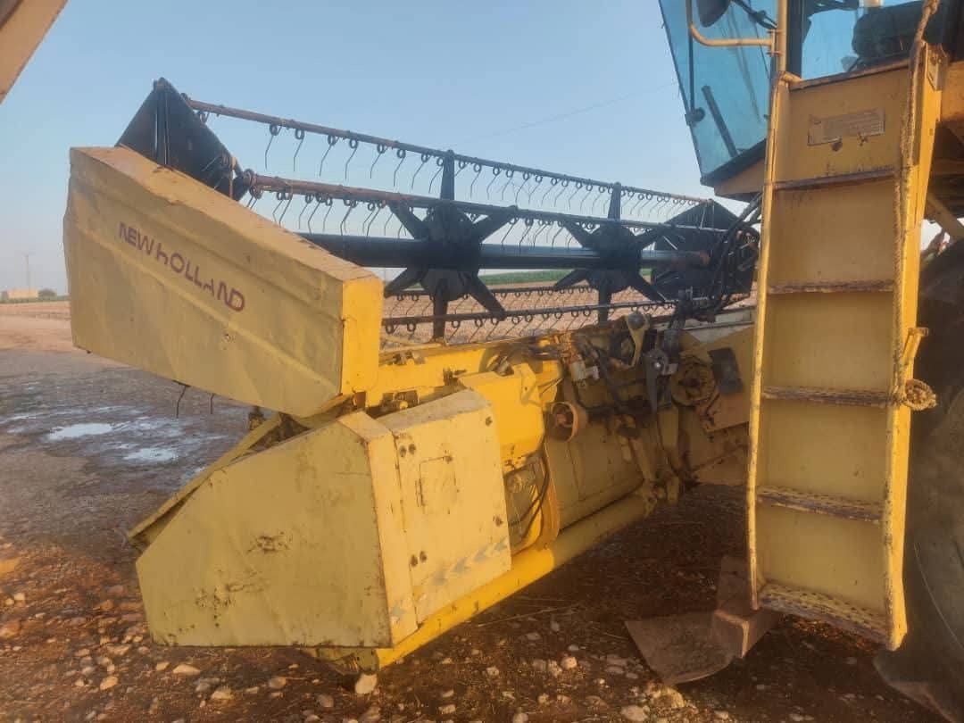 للبيع حصادة نيو هولاند في طنطا، هارفستر New Holland TX34 موديل 1993، تواجد طنطا، أسعار منافسة للمعدات الزراعية الثقيلة