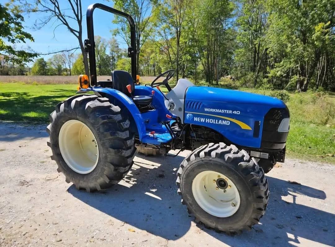 New Holland Tractor for Sale in Alexandria, Original Italian New Holland Tractor 40 HP Model 2016 Located in Alexandria, Agricultural Equipment Market in Egypt