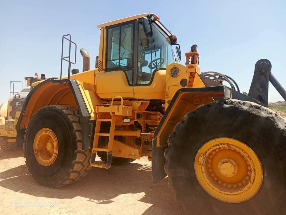 Volvo Loader for Sale in Giza, Volvo 180F Loader Model 2009 Located in Giza, Heavy Equipment Market in Egypt
