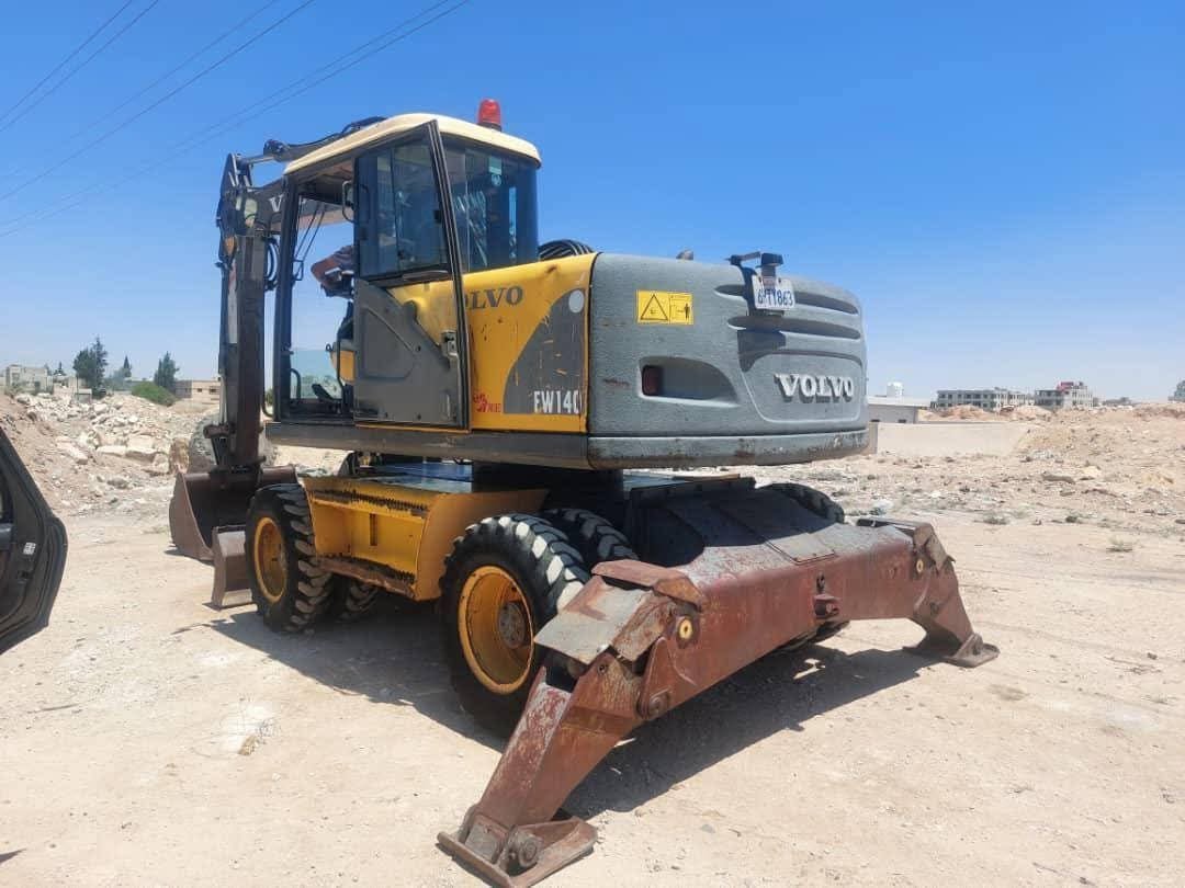 Volvo Excavator for Sale in Alexandria, Volvo 140 Digger in Excellent Condition, Located in Alexandria, Best Deals on Excavators and Heavy Equipment