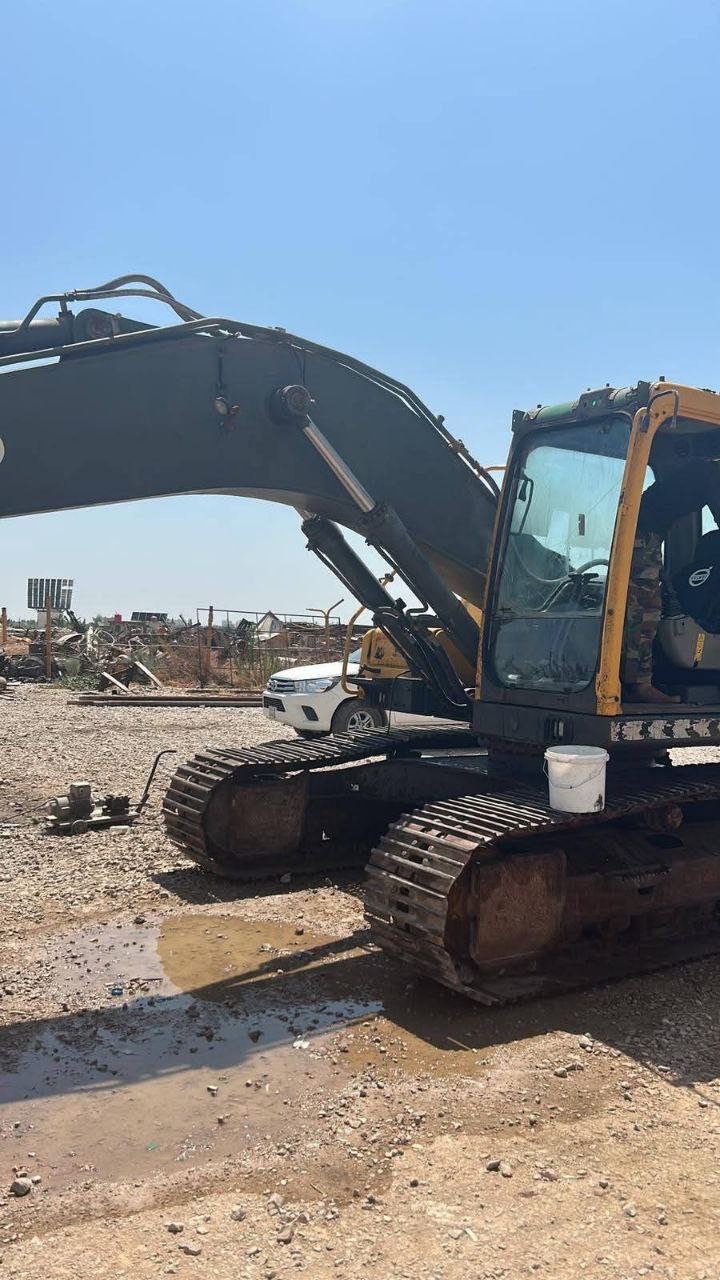 Volvo Excavator for Sale in Cairo, Volvo 210 Model 2011, Located in Cairo, Heavy Equipment Market in Egypt