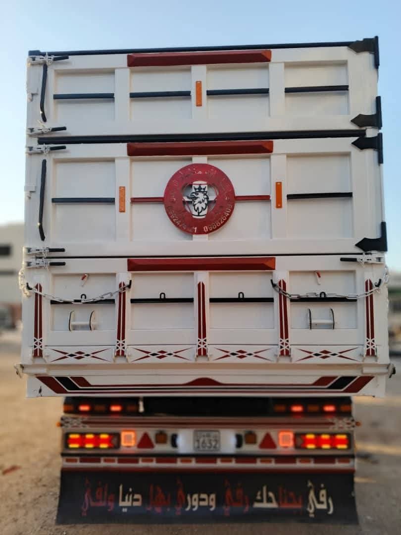 Dump Trailer for Sale in Egypt, Mercedes 9.5m 2018 Model in Excellent Condition, Located in Alexandria, Best Heavy Equipment Deals