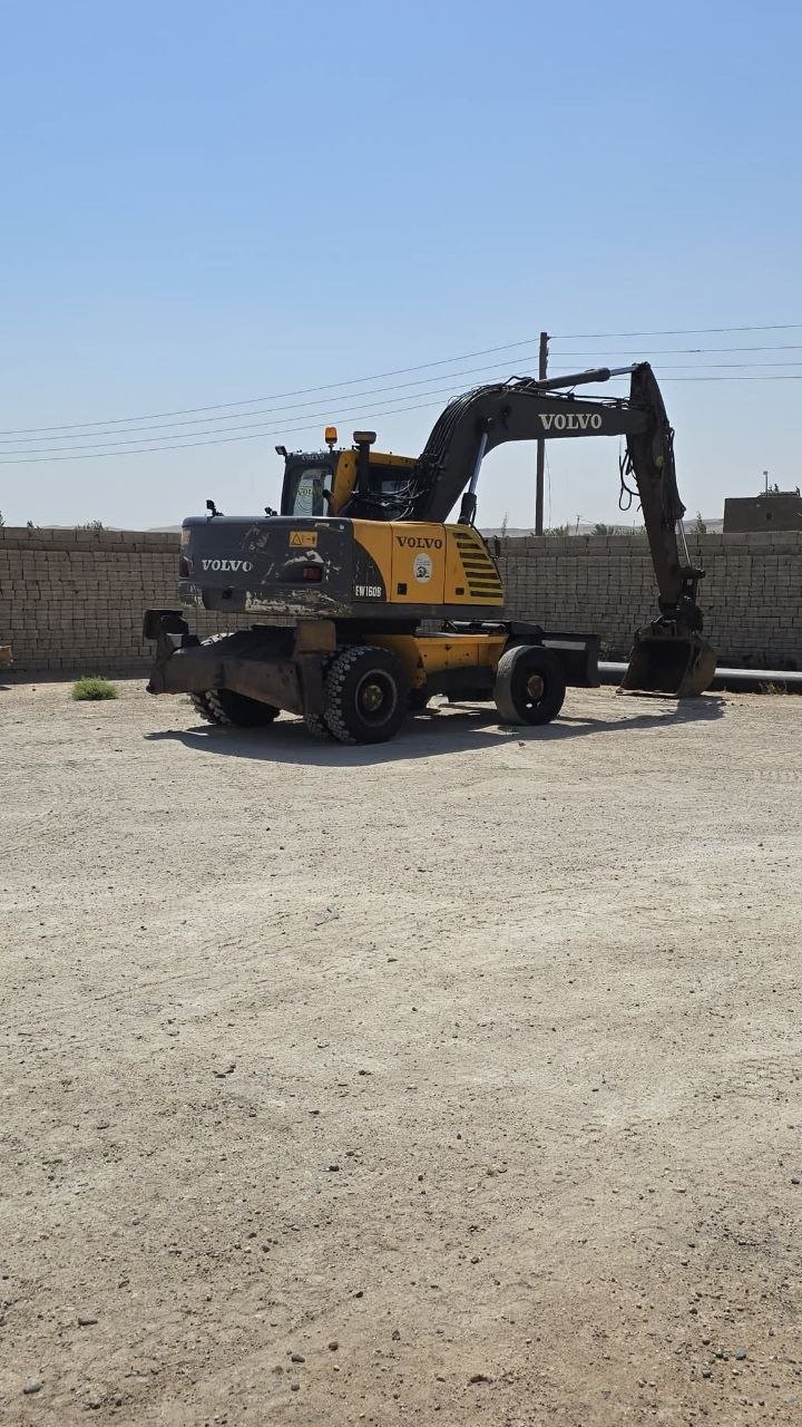 Volvo Excavator for Sale inEgypt, Volvo 160 Excavator 2006 Located in Giza, Heavy Equipment Market Egypt