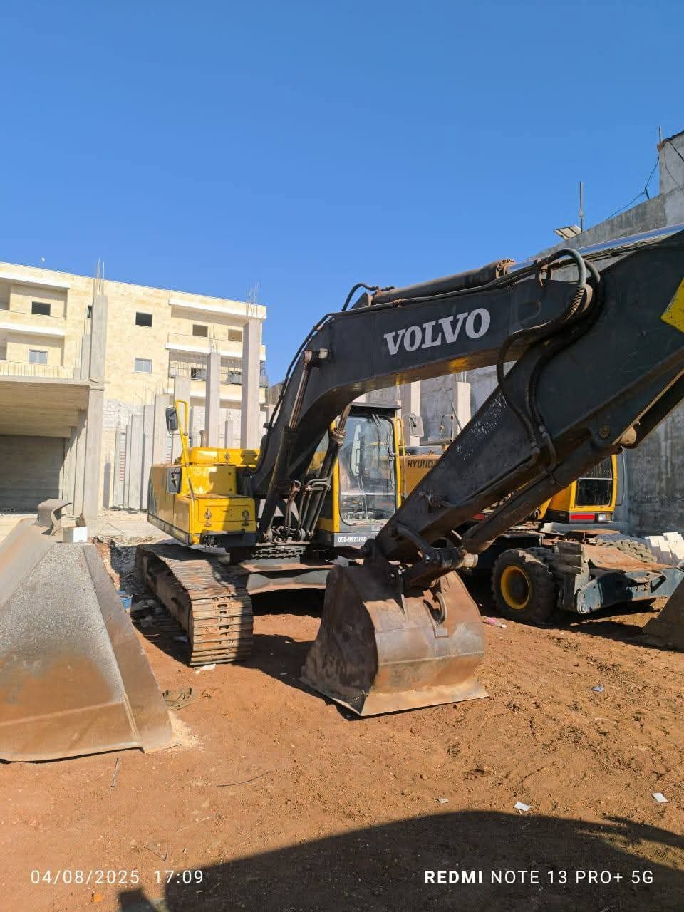 Volvo Excavator for Sale in Egypt, Volvo 210 Model 2006 European Import Located in Assiut, Heavy Equipment Market Egypt