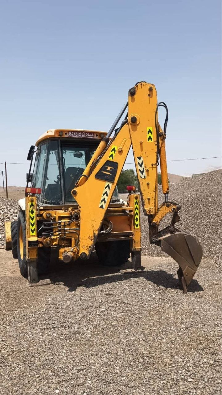 JCB Backhoe Loader for Sale in Egypt, Loader + Excavator JCB 1997 Model in Good Condition, Located in Cairo, Best Deals on Loaders & Excavators
