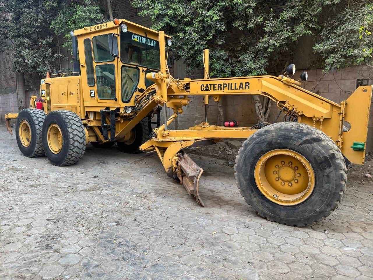 Caterpillar Grader for Sale in Egypt, CATERPILLAR 140G 1995 Model in Excellent Condition, Located in Cairo, Heavy Equipment Deals