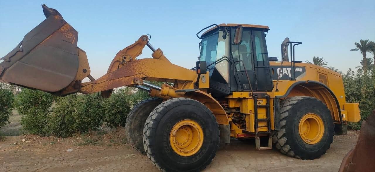 Caterpillar loader for sale in Egypt, Caterpillar 966H model 2008 located in Giza, the best site for selling heavy equipment in Egypt.