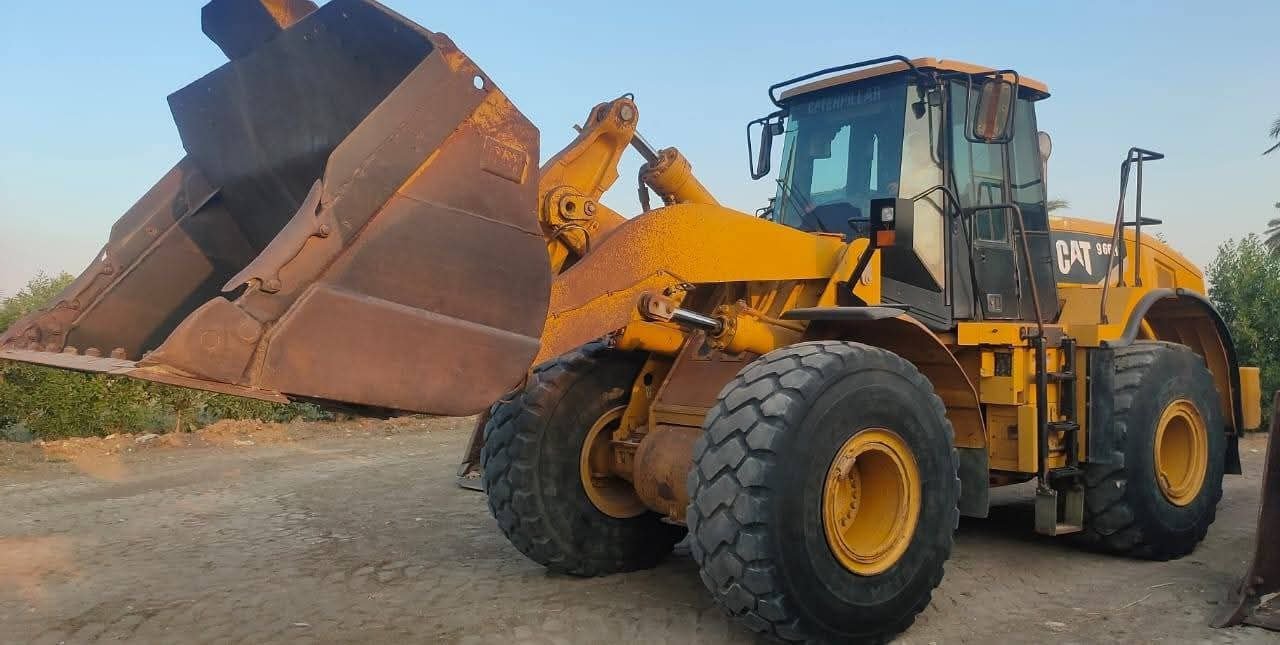 Caterpillar loader for sale in Egypt, Caterpillar 966H model 2008 located in Giza, the best site for selling heavy equipment in Egypt.