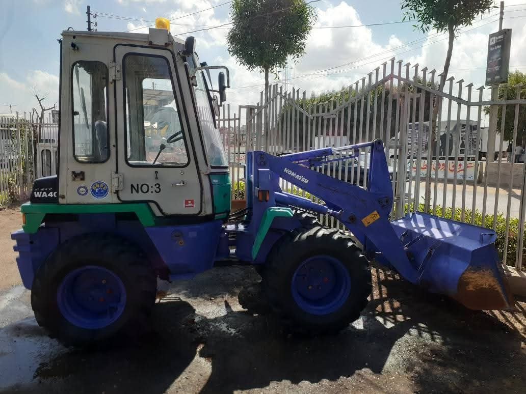 Komatsu loader for sale in Egypt, Komatsu 40 model 2002 available in Mansoura, the best site for selling heavy equipment in Egypt.